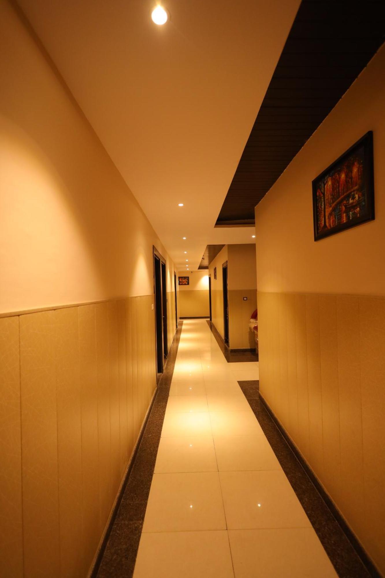 Hotel Bhagyaraj Palace A Luxury Hotel Keshavpuram Kānpur Eksteriør bilde