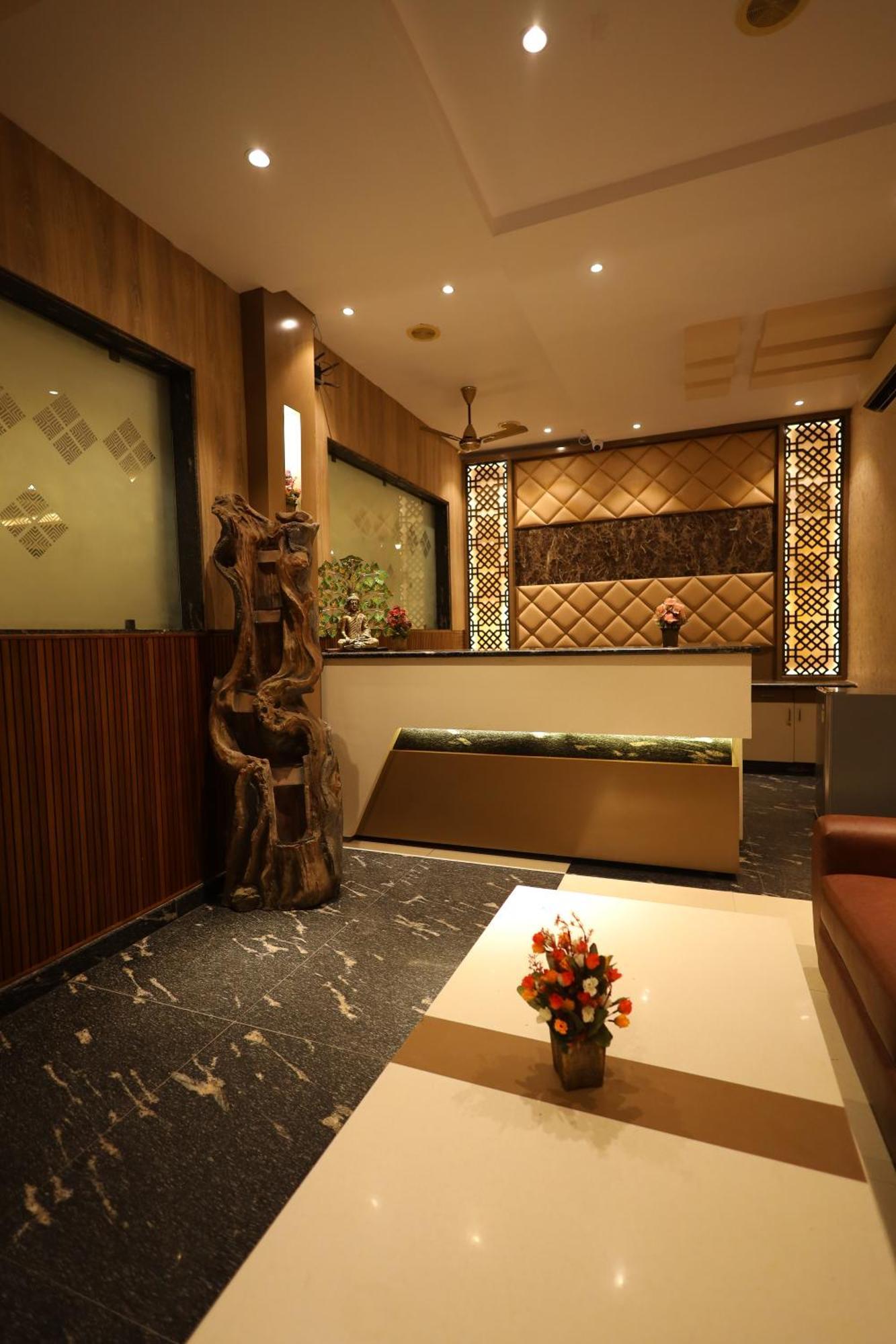 Hotel Bhagyaraj Palace A Luxury Hotel Keshavpuram Kānpur Eksteriør bilde