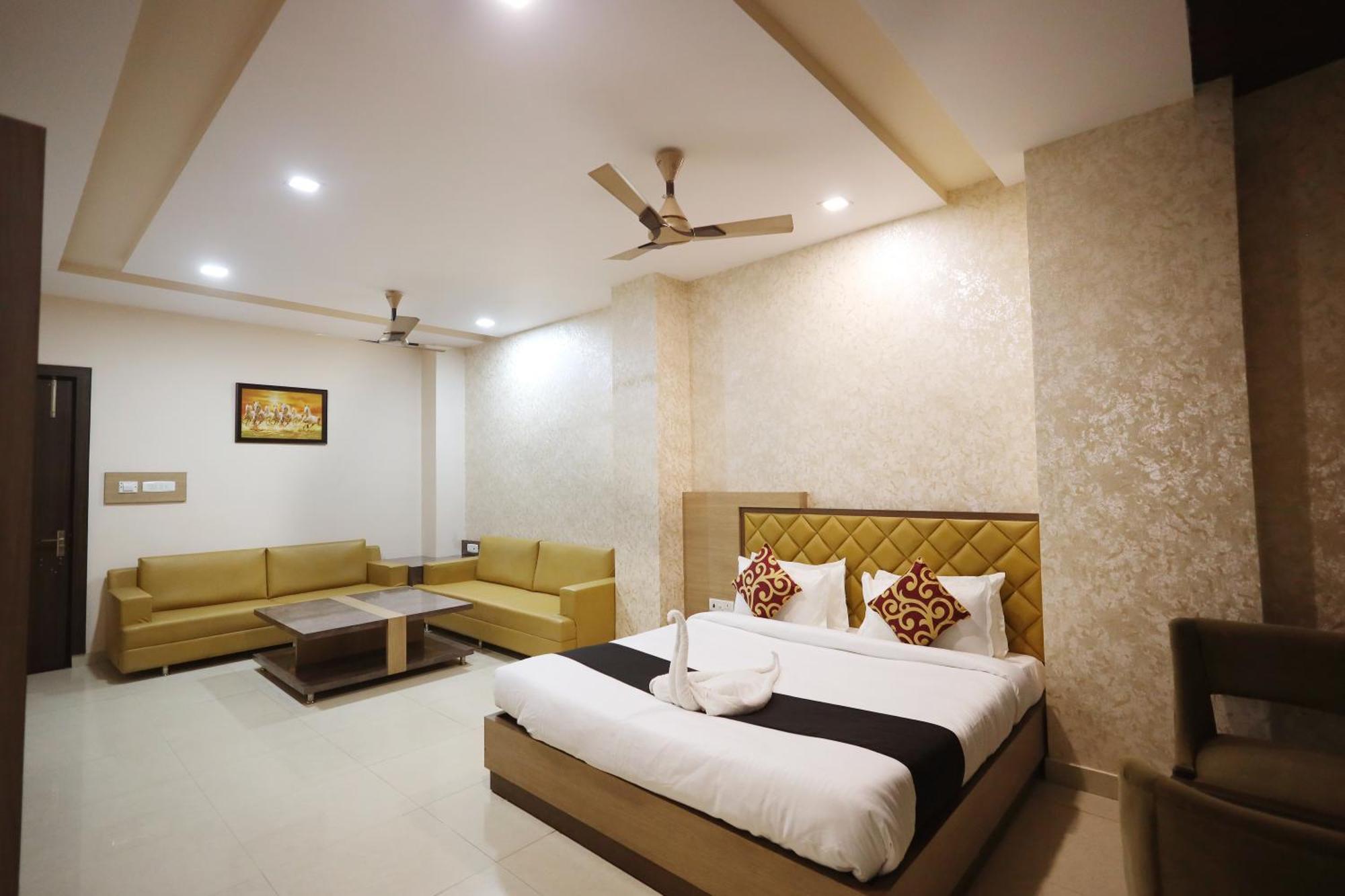 Hotel Bhagyaraj Palace A Luxury Hotel Keshavpuram Kānpur Eksteriør bilde