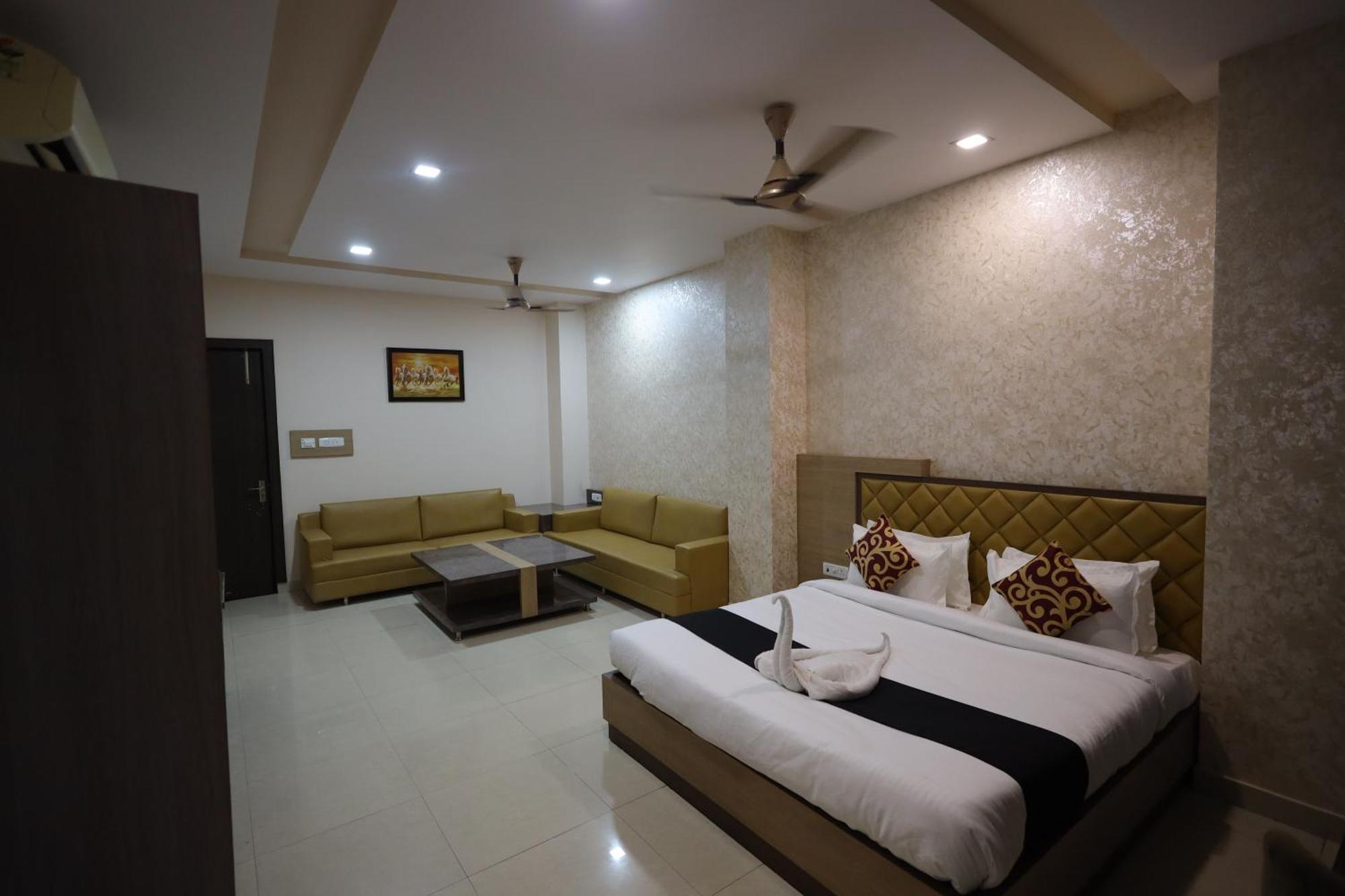 Hotel Bhagyaraj Palace A Luxury Hotel Keshavpuram Kānpur Eksteriør bilde