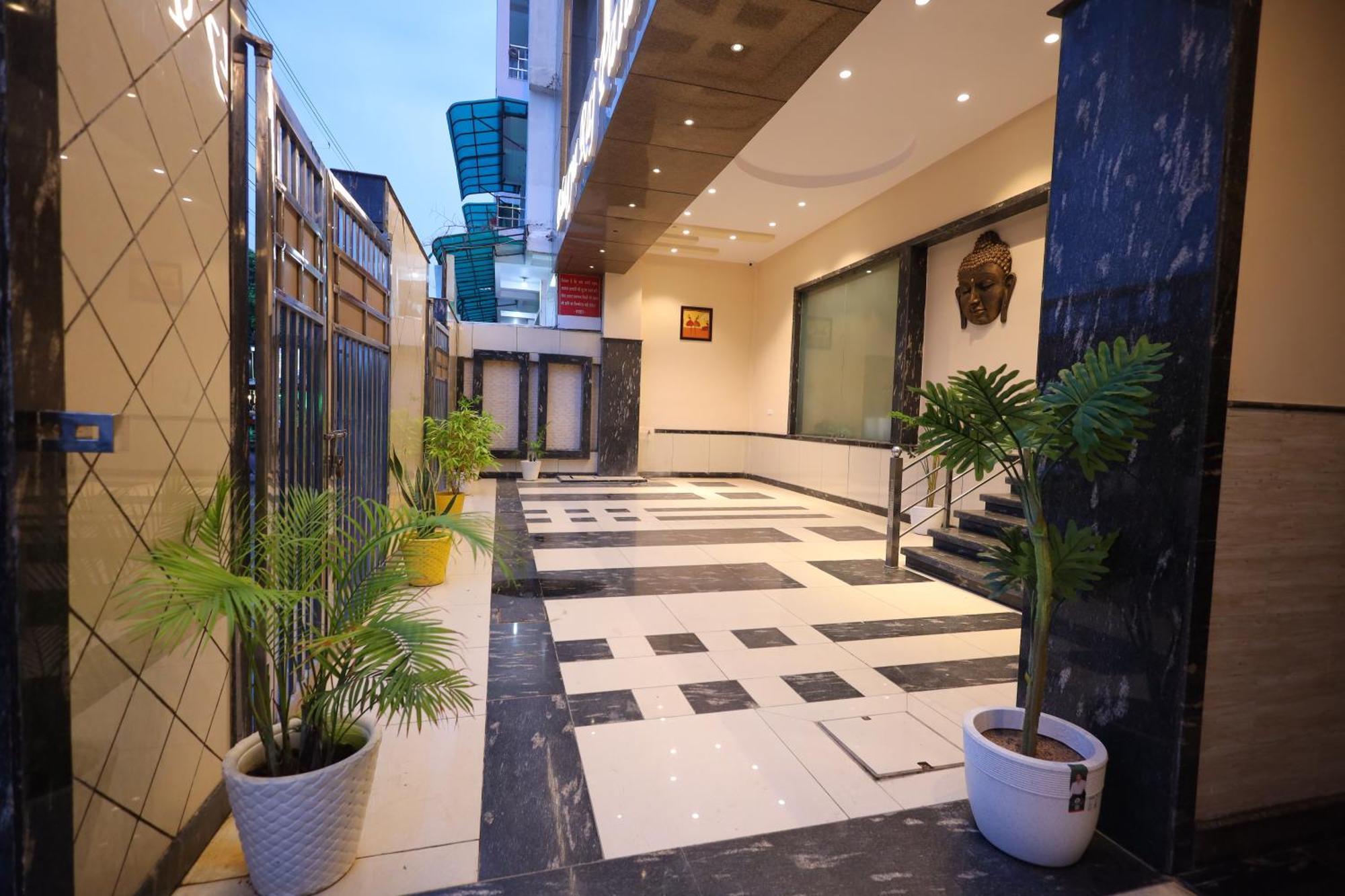 Hotel Bhagyaraj Palace A Luxury Hotel Keshavpuram Kānpur Eksteriør bilde