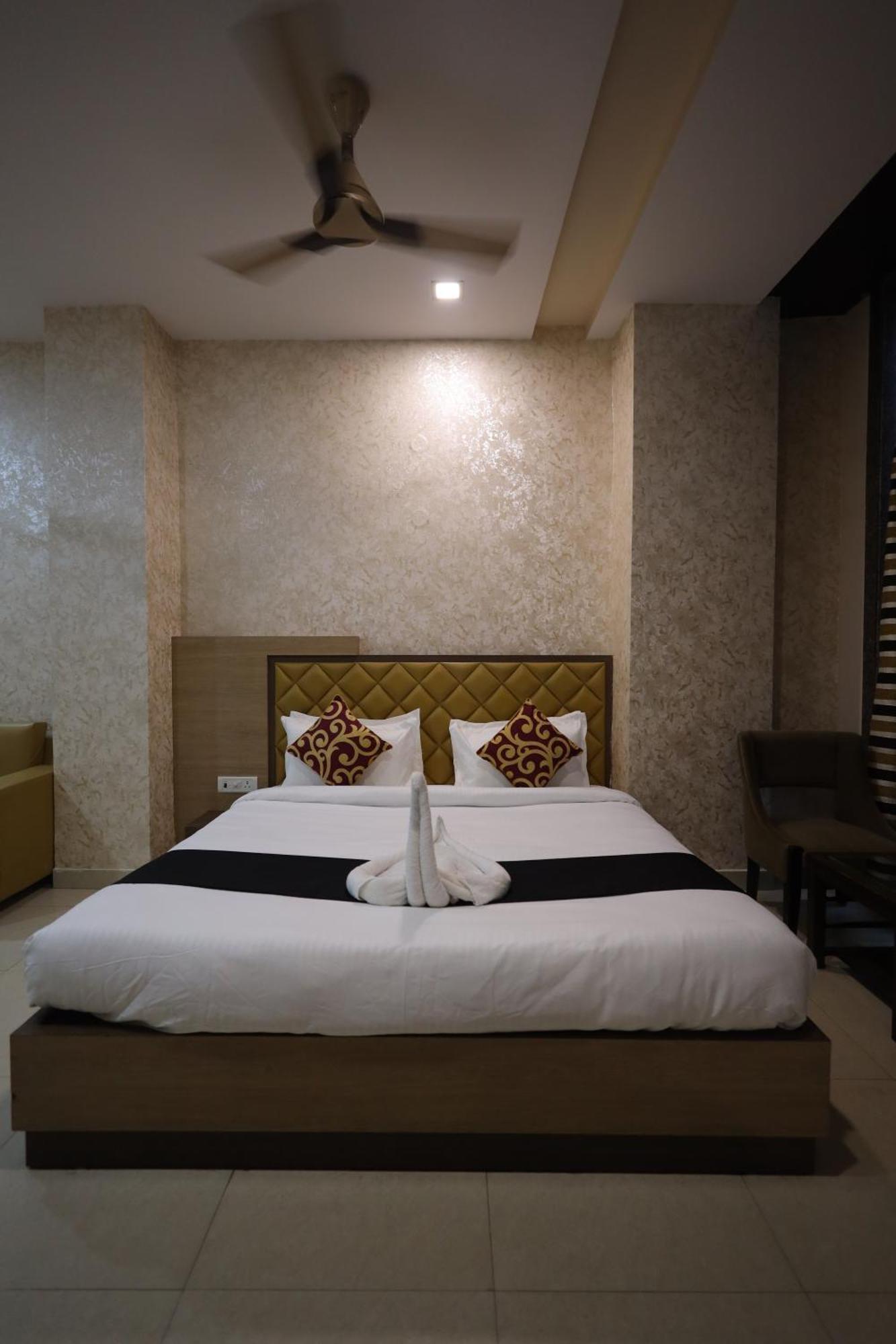 Hotel Bhagyaraj Palace A Luxury Hotel Keshavpuram Kānpur Eksteriør bilde