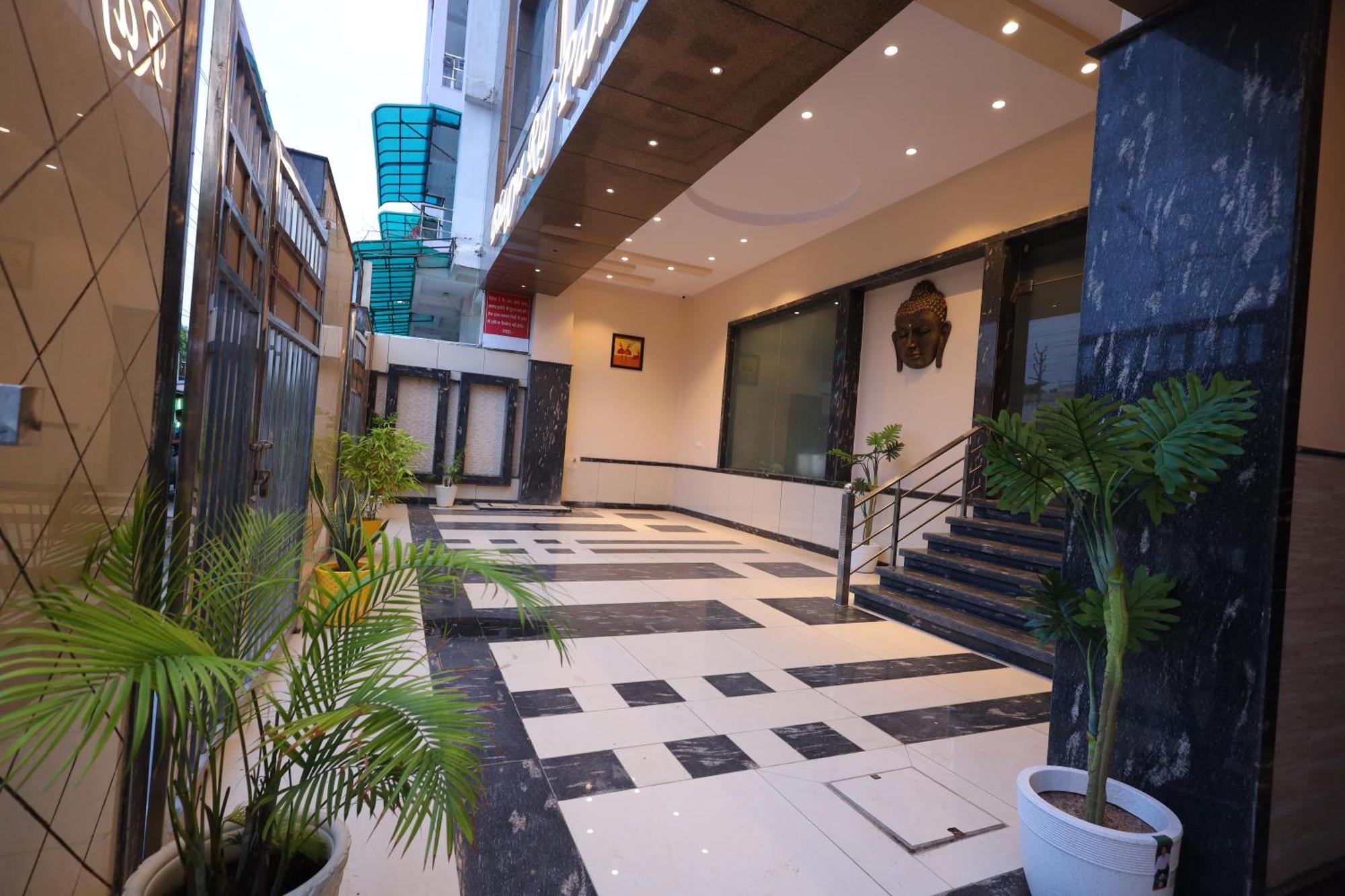 Hotel Bhagyaraj Palace A Luxury Hotel Keshavpuram Kānpur Eksteriør bilde